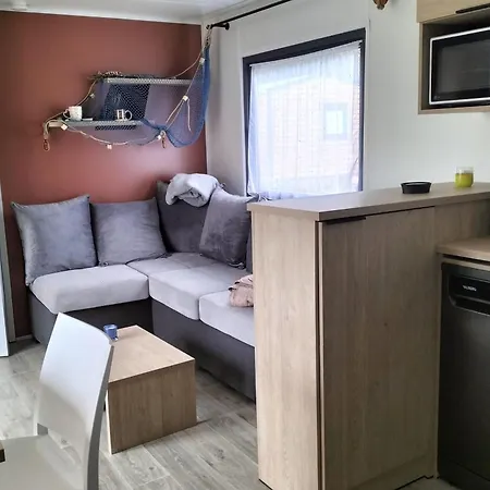 Fully Equipped Modern Chalet Etaples